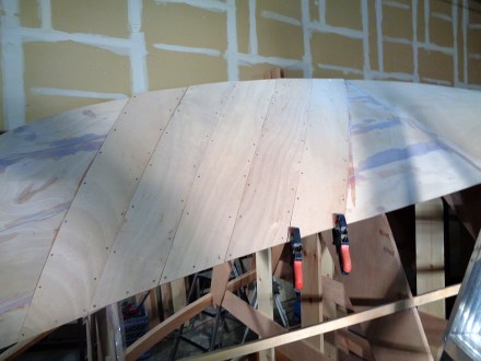 Diagonal bow planking