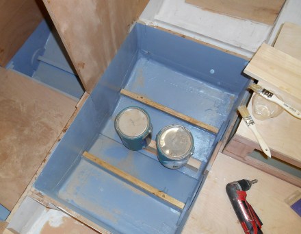 Bottom paint cans work, too