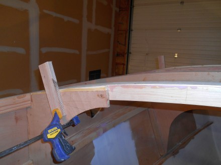 Guides for sliding roof panels without too much smearing.