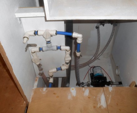 Main plumbing manifold