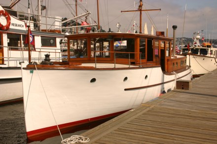 Small Lake Union, but with no cockit