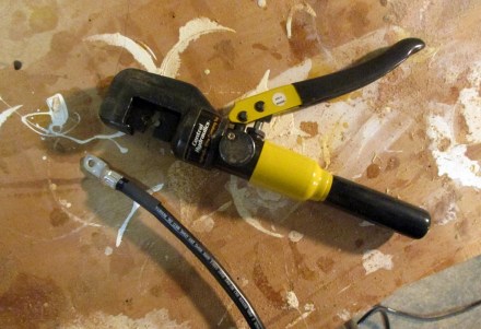 Central hydraulics crimper